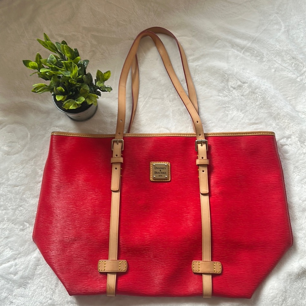 🌸 new dooney bourke bag